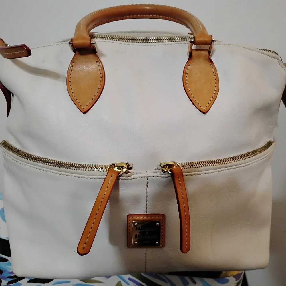 Dooney & Bourke Dillon dbl. pocket satchel White, good condition - Picture 2 of 16